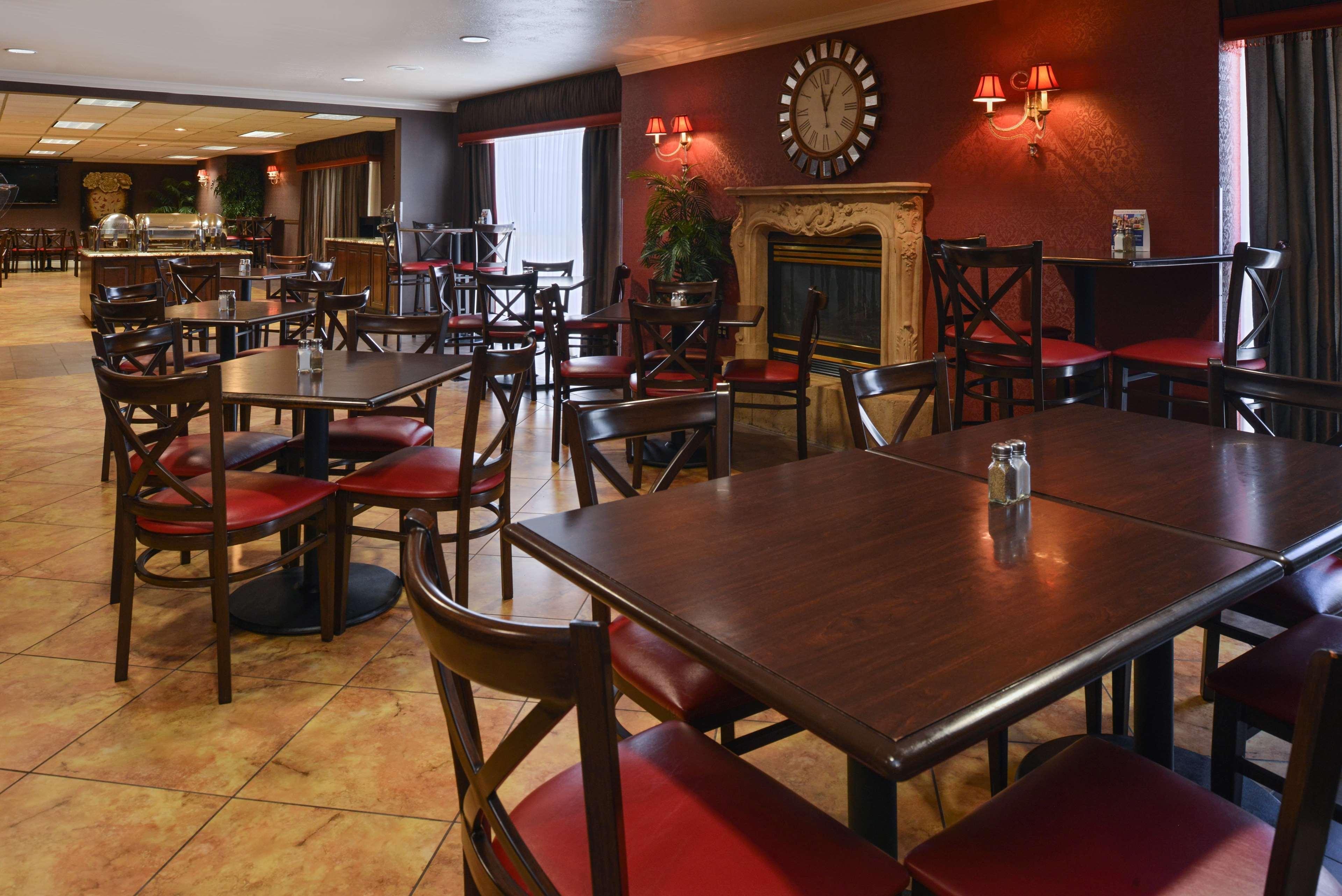Best Western Plus Abbey Inn Σεντ Τζορτζ Εξωτερικό φωτογραφία
