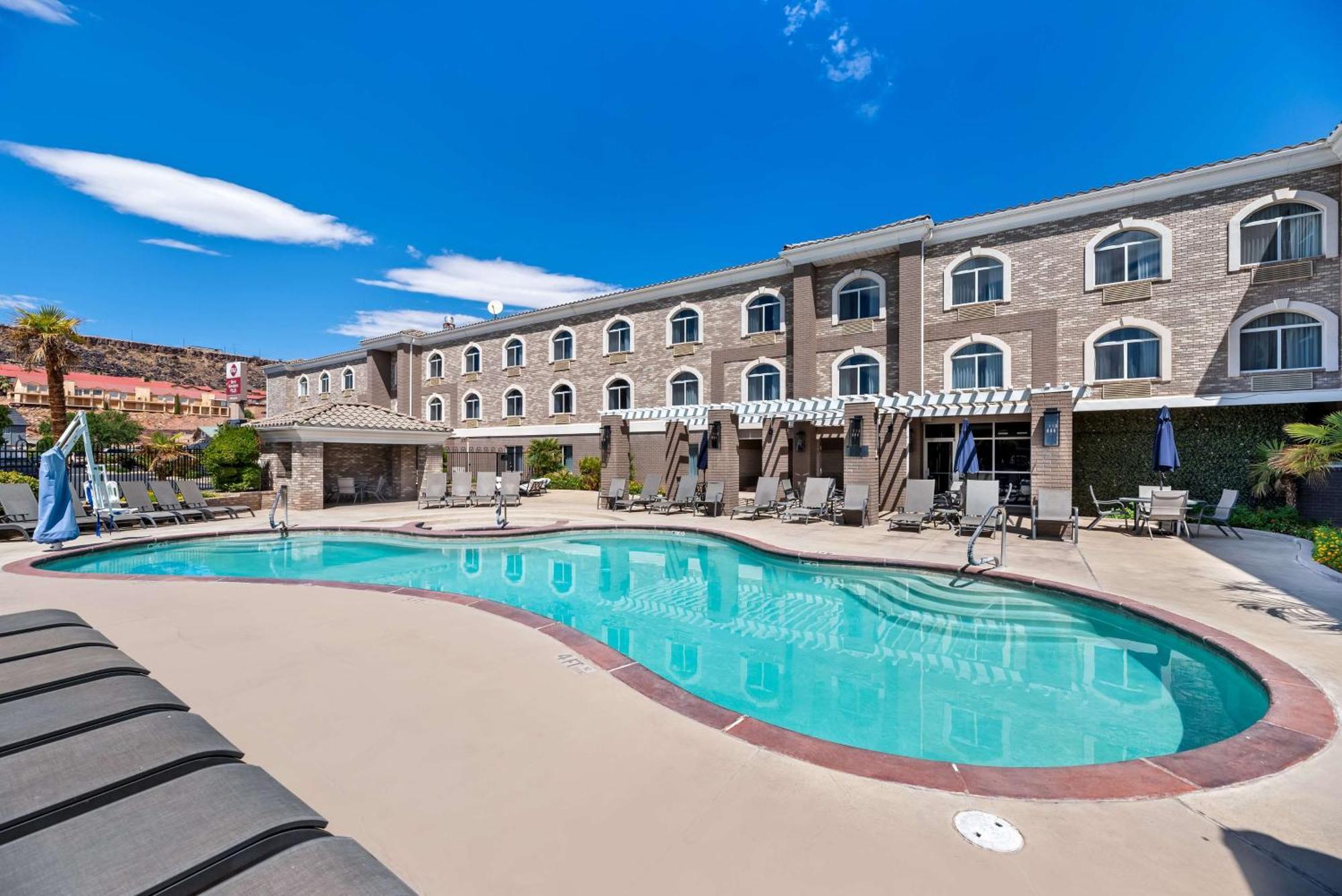 Best Western Plus Abbey Inn Σεντ Τζορτζ Εξωτερικό φωτογραφία