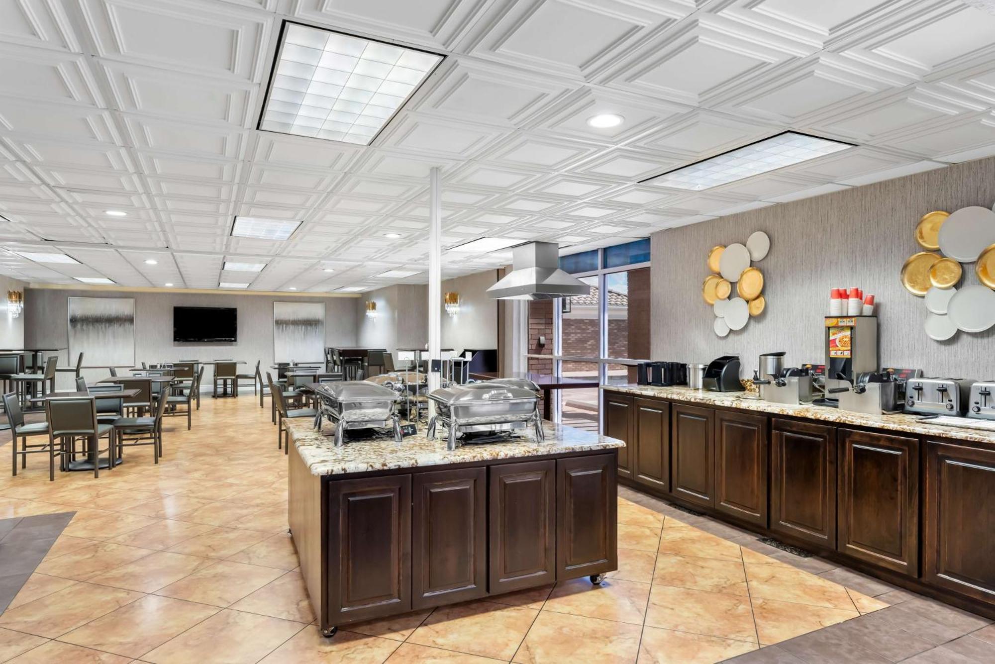 Best Western Plus Abbey Inn Σεντ Τζορτζ Εξωτερικό φωτογραφία